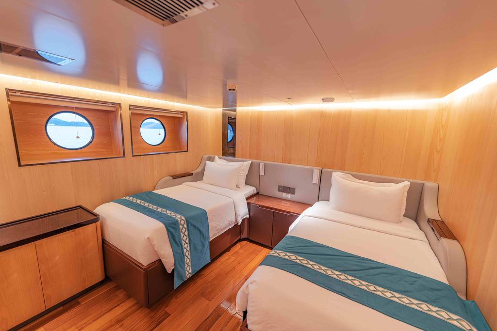 deluxe cabin